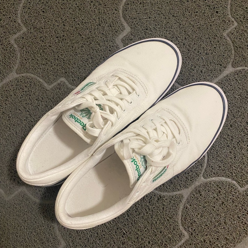 Reebok men 9.5 shoes